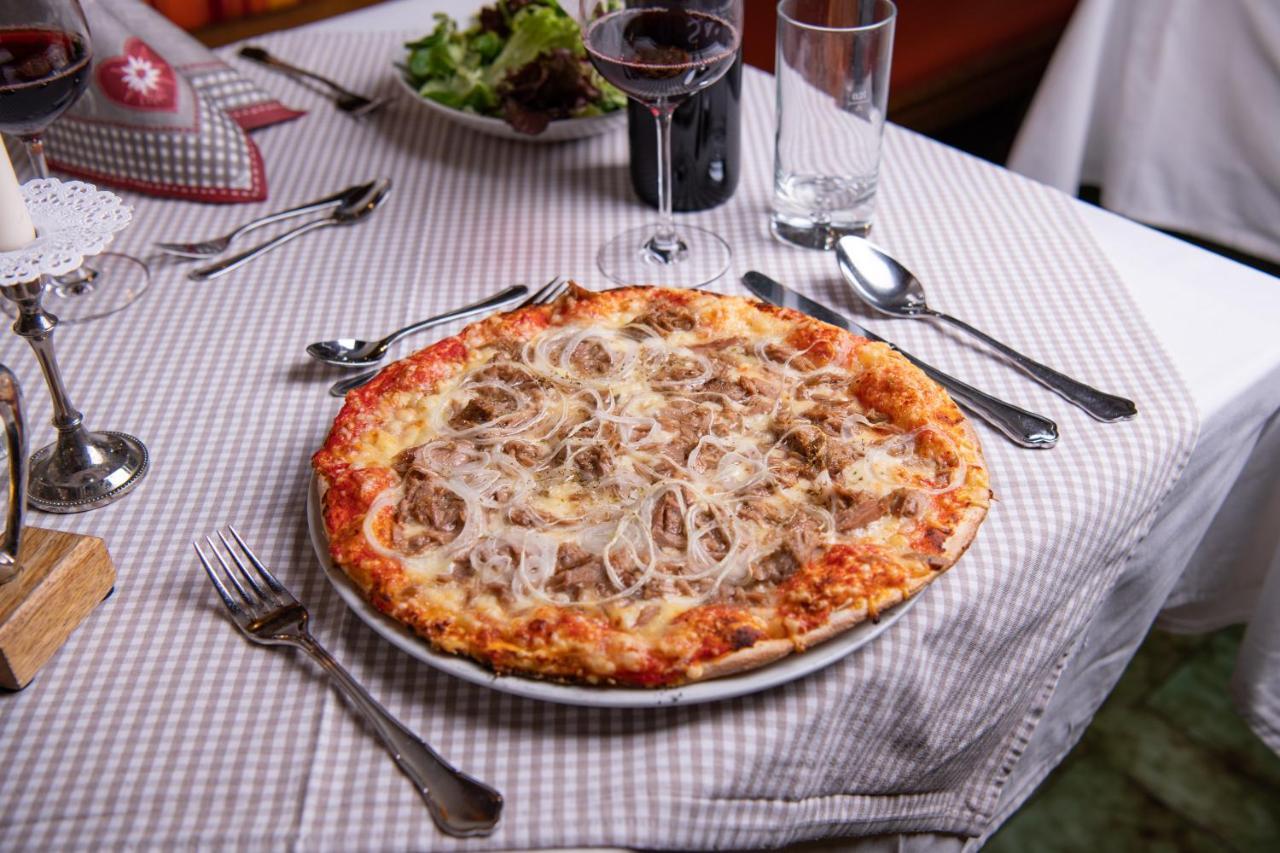 Hotel Restaurant Platzer Gmünd Екстериор снимка
