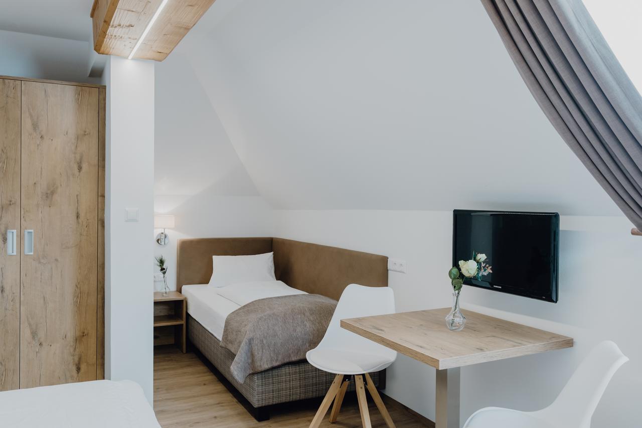 Hotel Restaurant Platzer Gmünd Екстериор снимка